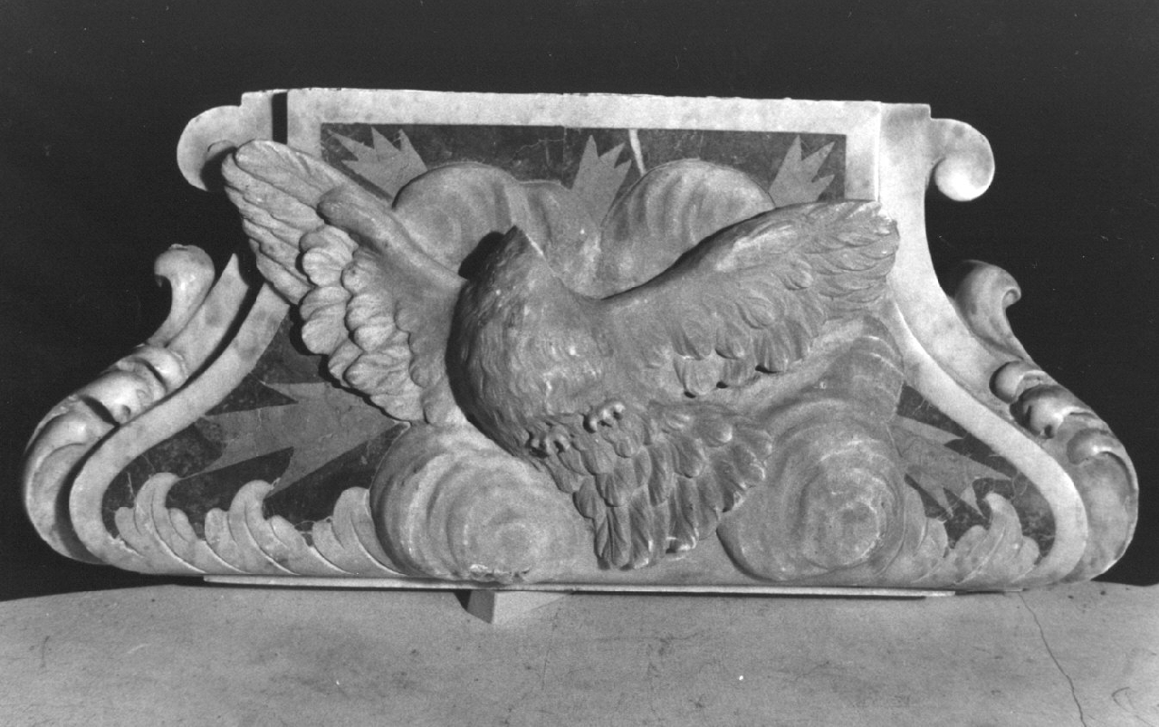 decorazione plastica, frammento - bottega Italia meridionale (sec. XVIII)