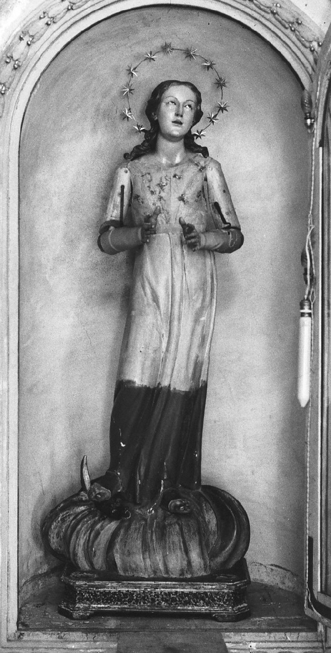 Madonna Immacolata (statua, opera isolata) - bottega serrese (sec. XVIII)