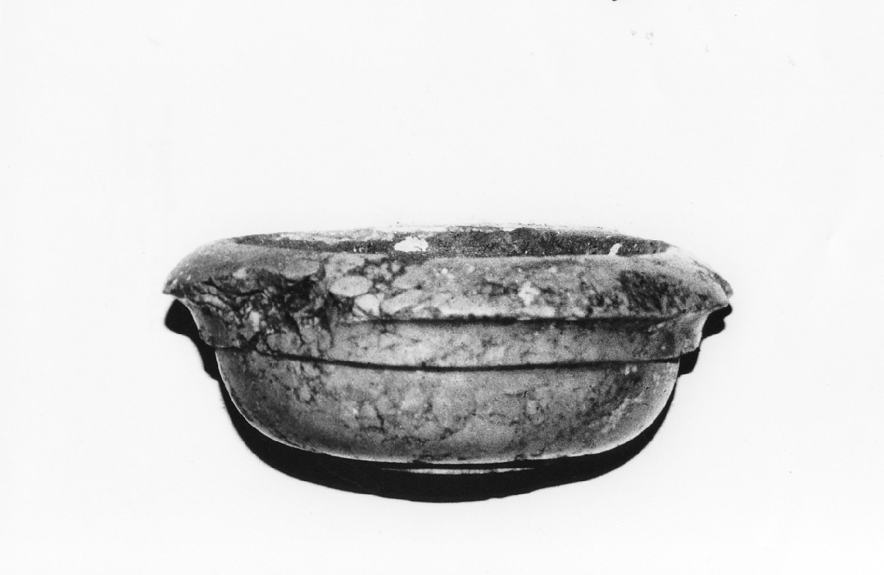 acquasantiera pensile, opera isolata - bottega Italia meridionale (fine/inizio secc. XVIII/ XIX)