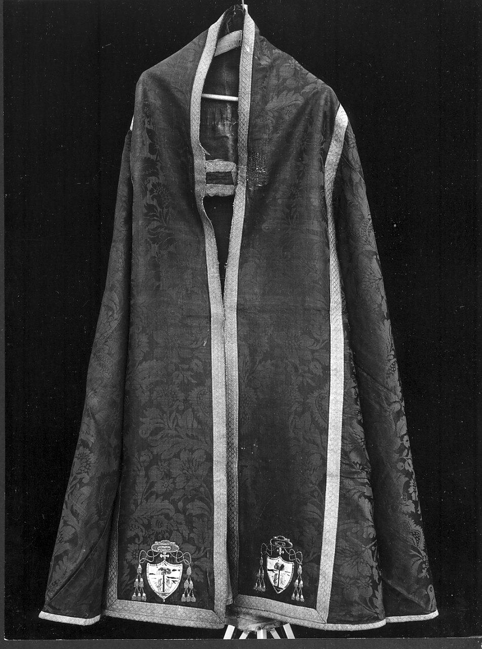 piviale, opera isolata - manifattura calabrese (prima metà sec. XIX)