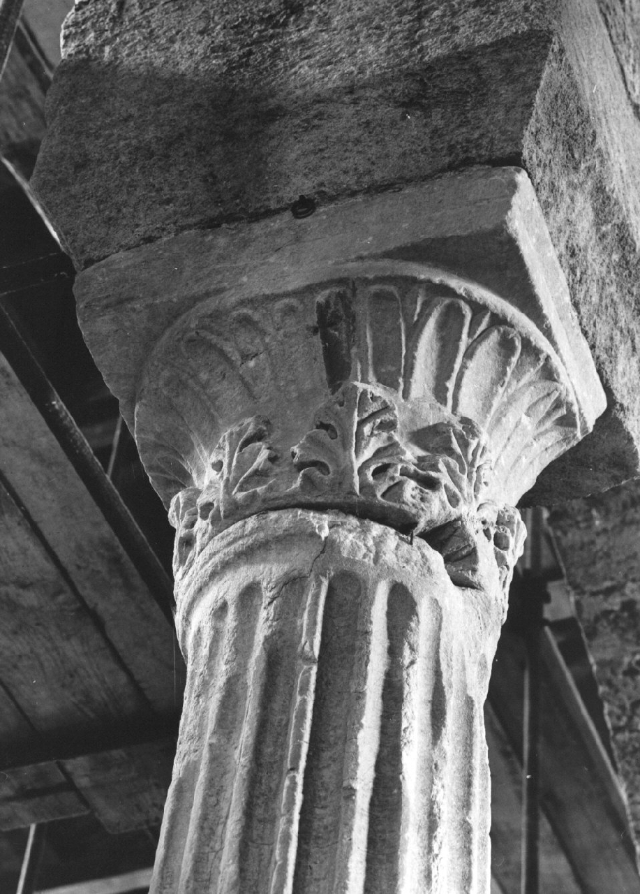 capitello, opera isolata - bottega calabrese (fine/inizio secc. XI/ XII)