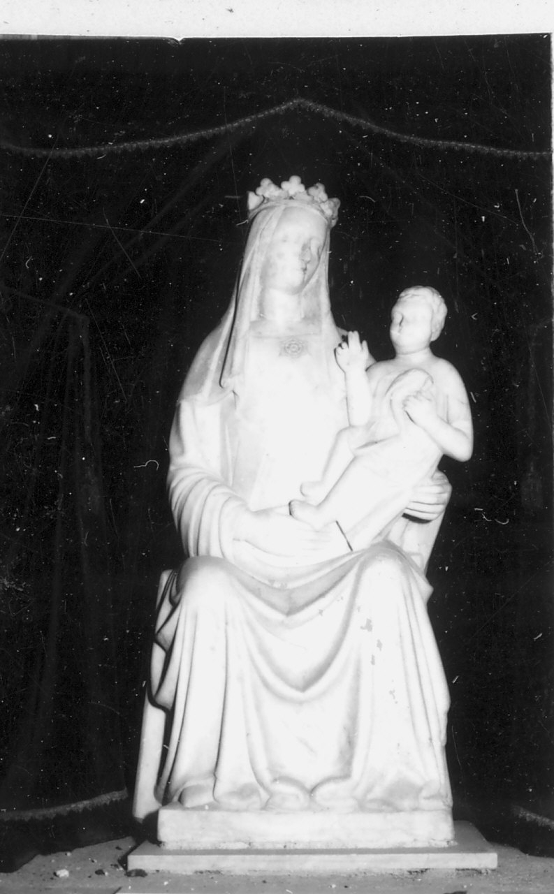 Madonna con Bambino (statua, opera isolata) - ambito Italia meridionale (seconda metà sec. XIV)