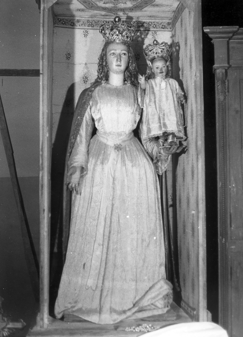 Madonna delle Grazie, Madonna con Bambino (manichino) - bottega Italia meridionale (seconda metà sec. XVIII)