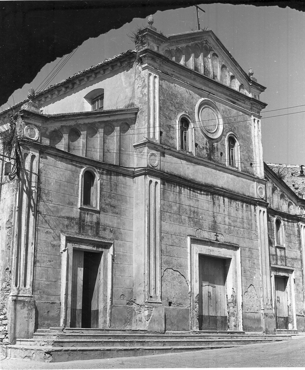 portale, opera isolata - bottega Italia meridionale (sec. XVI)
