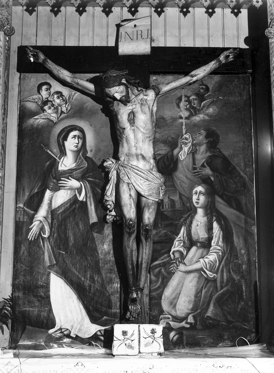 crocifisso, elemento d'insieme - bottega Italia meridionale (sec. XVII)