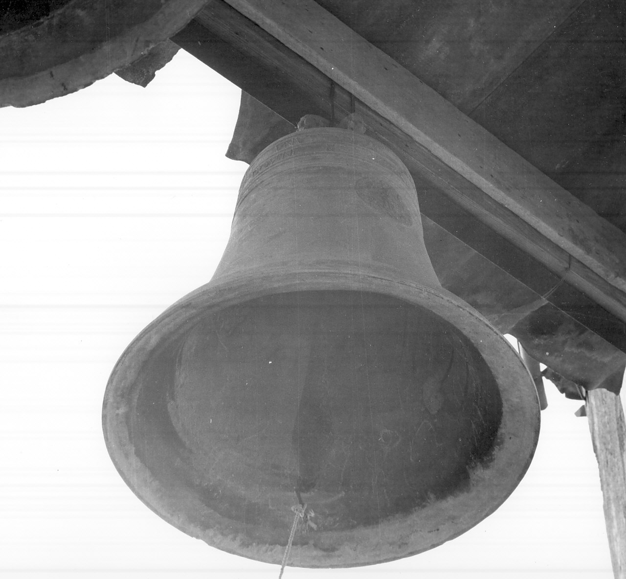 campana, opera isolata - bottega calabrese (fine/inizio secc. XVIII/ XIX)