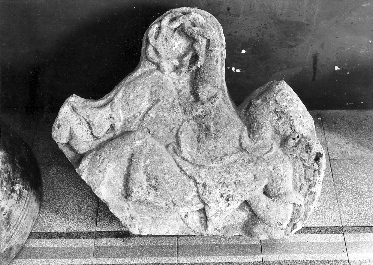 decorazione plastica, frammento - bottega bizantina (fine/inizio secc. XII/ XIII)
