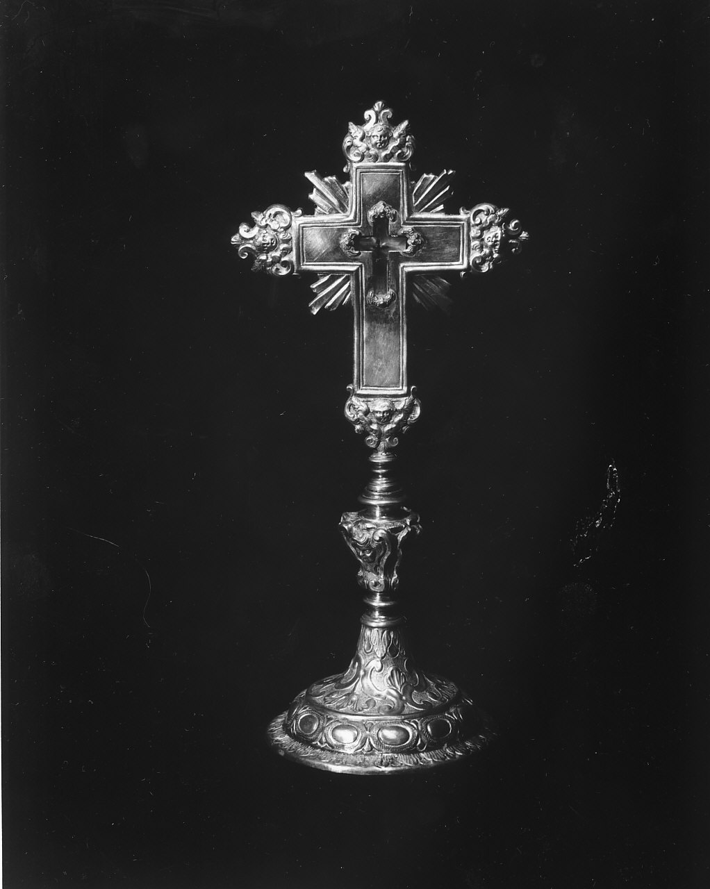 reliquiario - a croce, opera isolata - bottega messinese (seconda metà sec. XVIII)