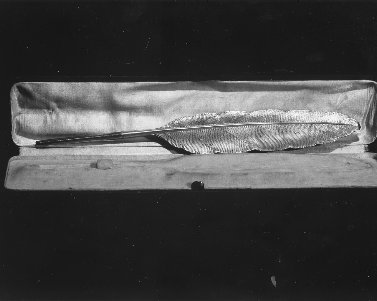 attributo iconografico di immagine sacra, opera isolata - bottega Italia meridionale (sec. XIX)