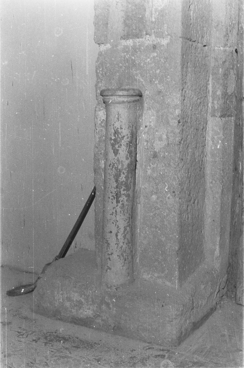 acquasantiera - a fusto, opera isolata - bottega Italia meridionale (fine/inizio secc. XVIII/ XIX)