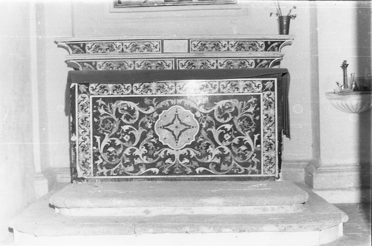 altare, opera isolata di Ofria Maurizio (sec. XVIII)