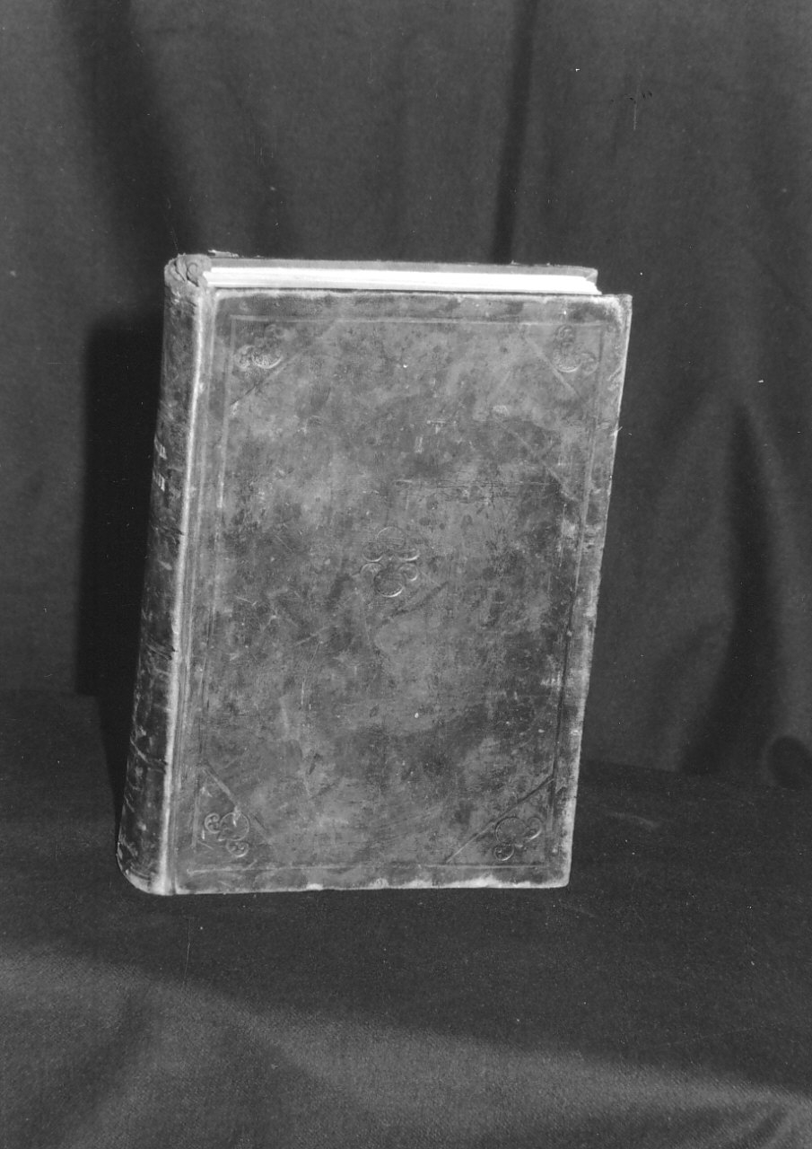 coperta di libro liturgico, opera isolata di Tipografia Orsiniana (sec. XVIII)
