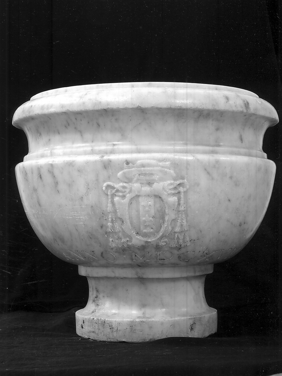 fonte battesimale, opera isolata - bottega napoletana (sec. XVII)