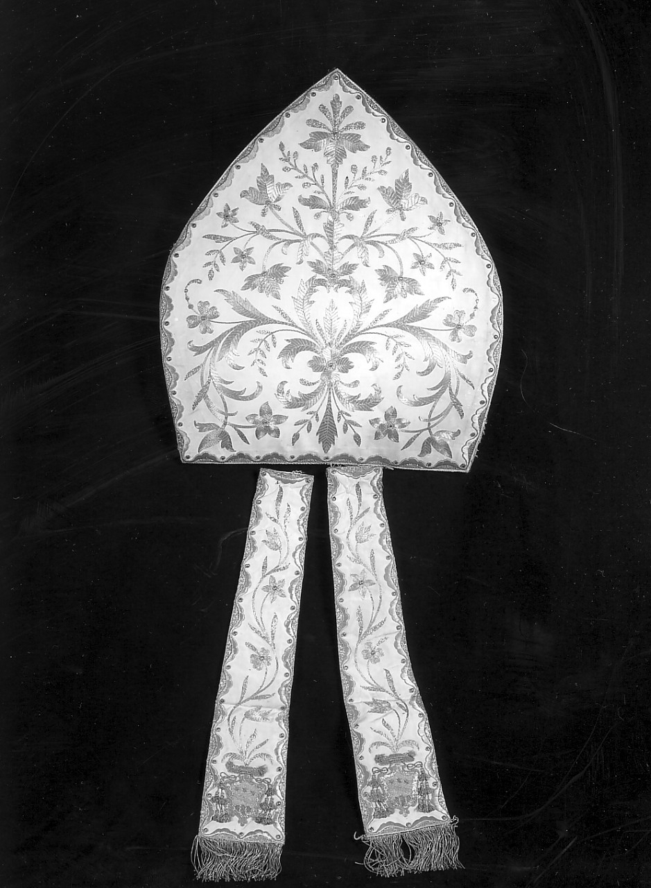 mitria, opera isolata - manifattura Italia meridionale (prima metà sec. XX)