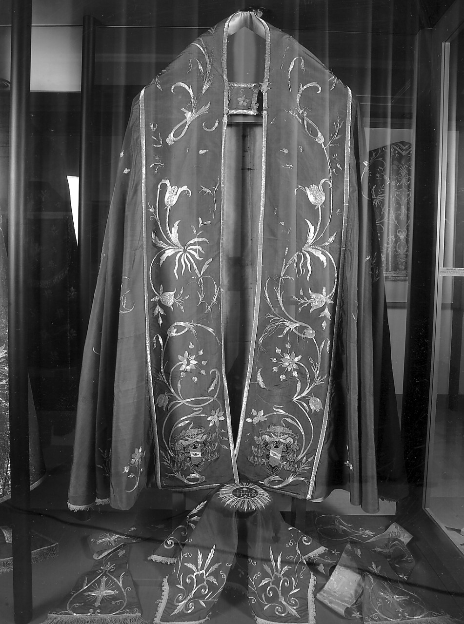 paramento liturgico, complesso decorativo - manifattura Italia meridionale (ultimo quarto sec. XVIII)