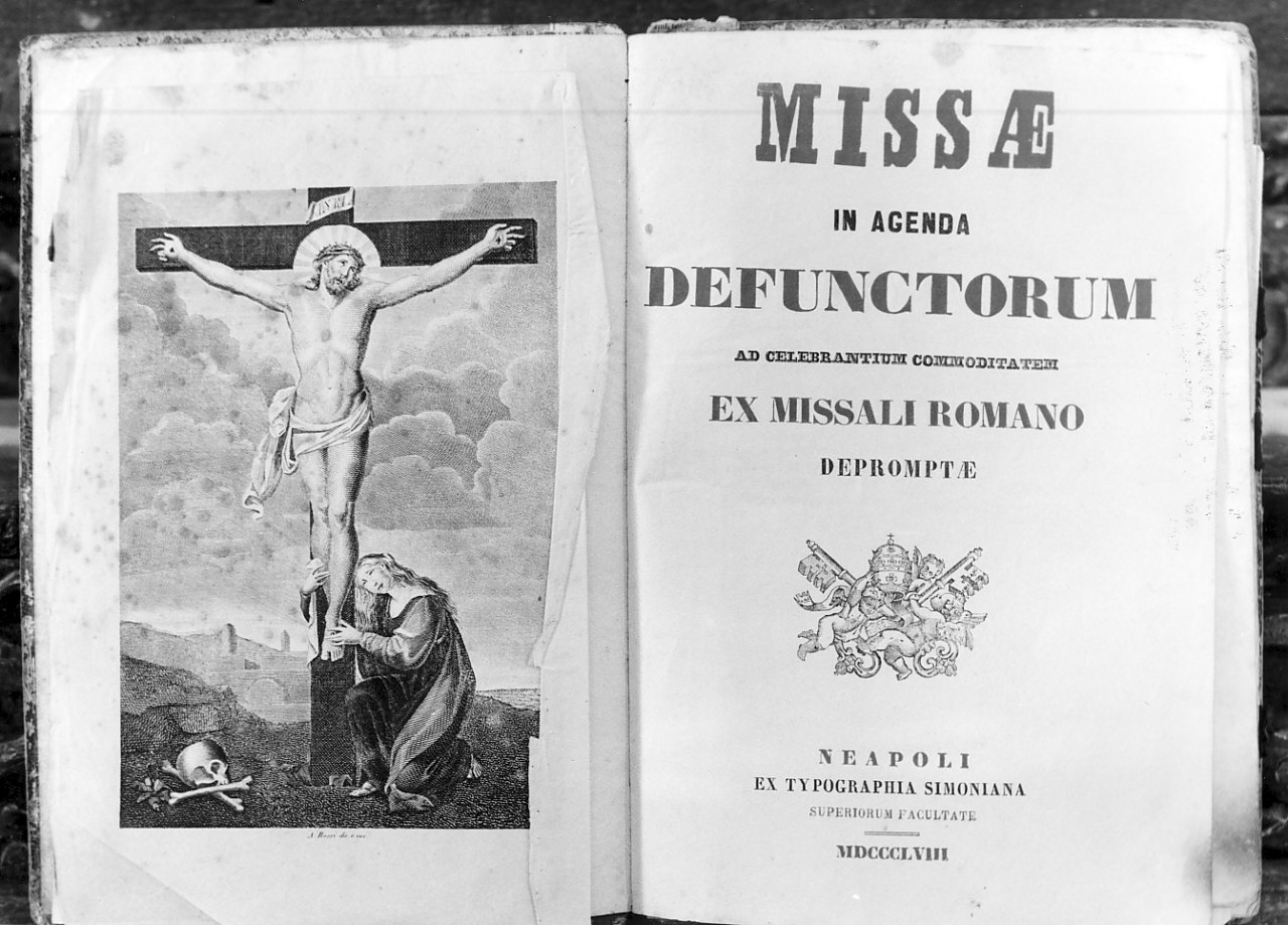 Cristo crocifisso con Maria Maddalena (coperta di libro liturgico) di Rossi Angelo (sec. XIX)