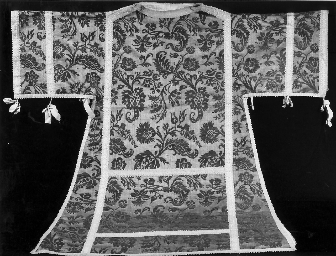 dalmatica, opera isolata - manifattura calabrese (fine/inizio secc. XIX/ XX)