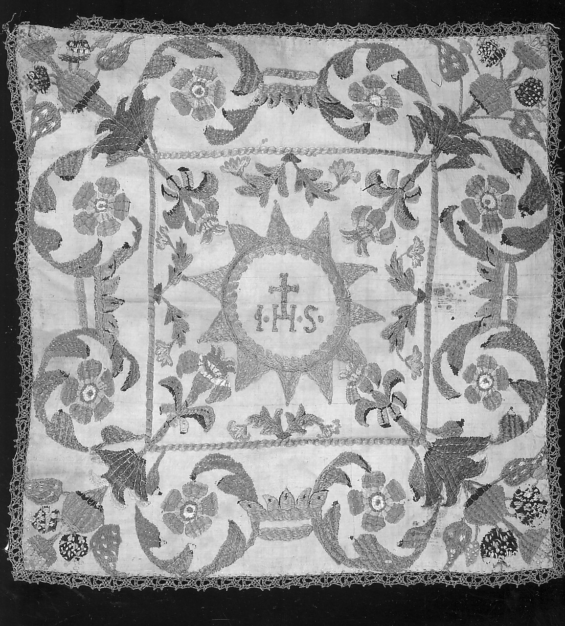 velo di calice, opera isolata - manifattura catanzarese (fine/inizio secc. XIX/ XX)