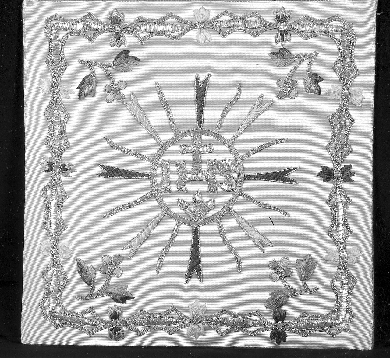 velo di calice, opera isolata - manifattura catanzarese (seconda metà sec. XX)