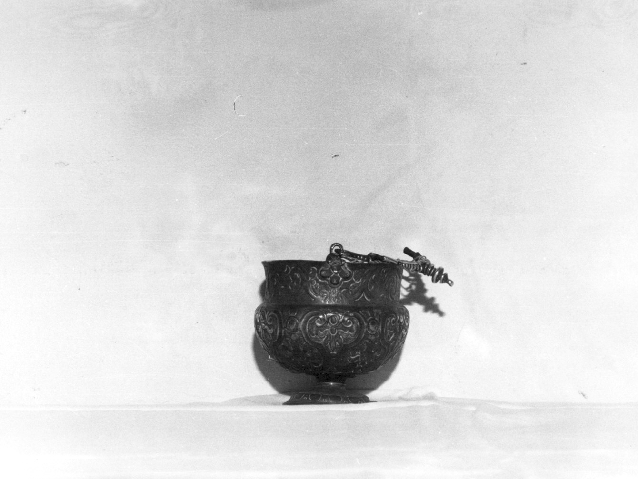 secchiello per l'acqua benedetta, opera isolata - bottega Italia meridionale (sec. XIX)