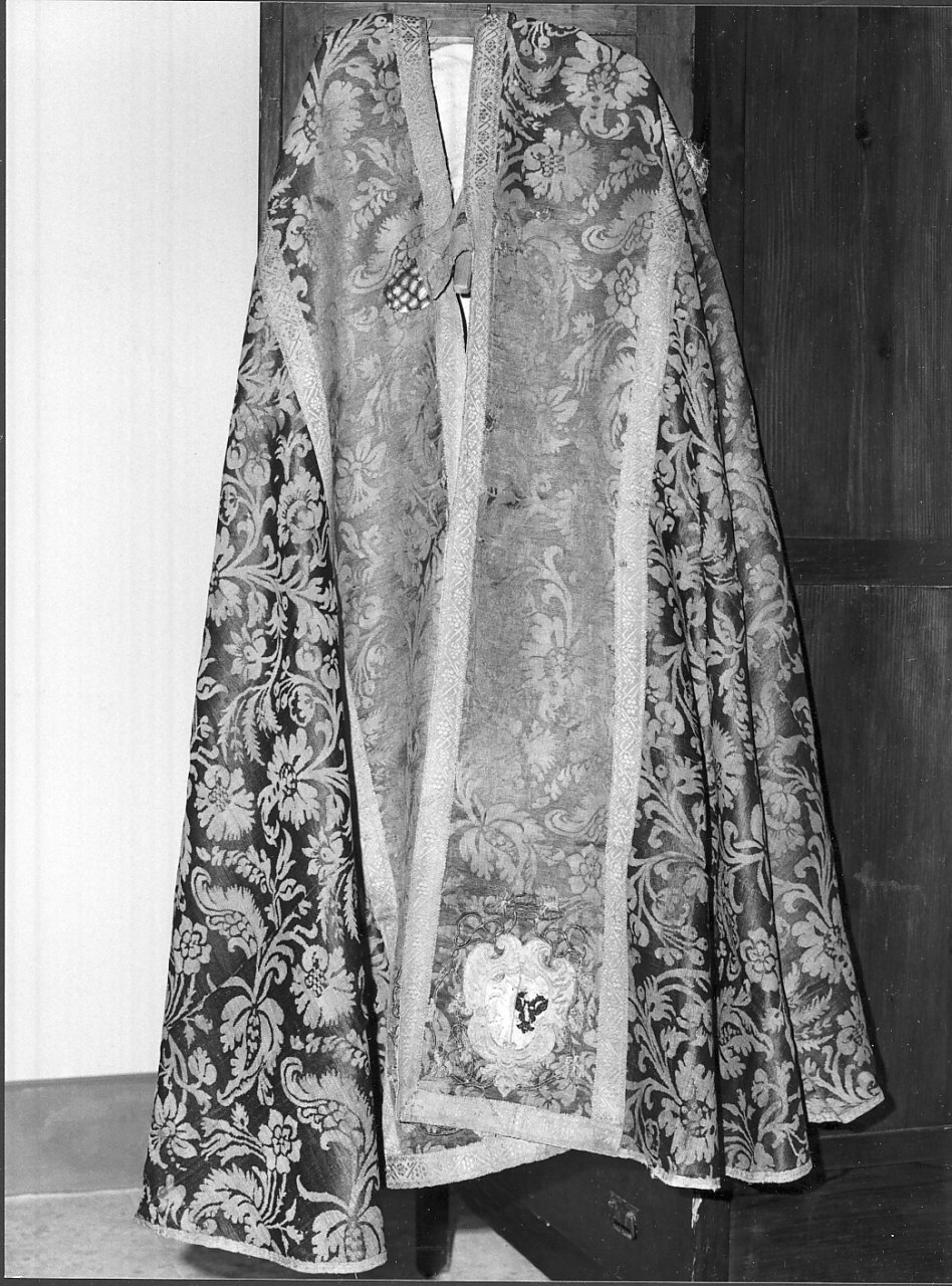 piviale, opera isolata - manifattura Italia meridionale (fine/inizio secc. XIX/ XX)