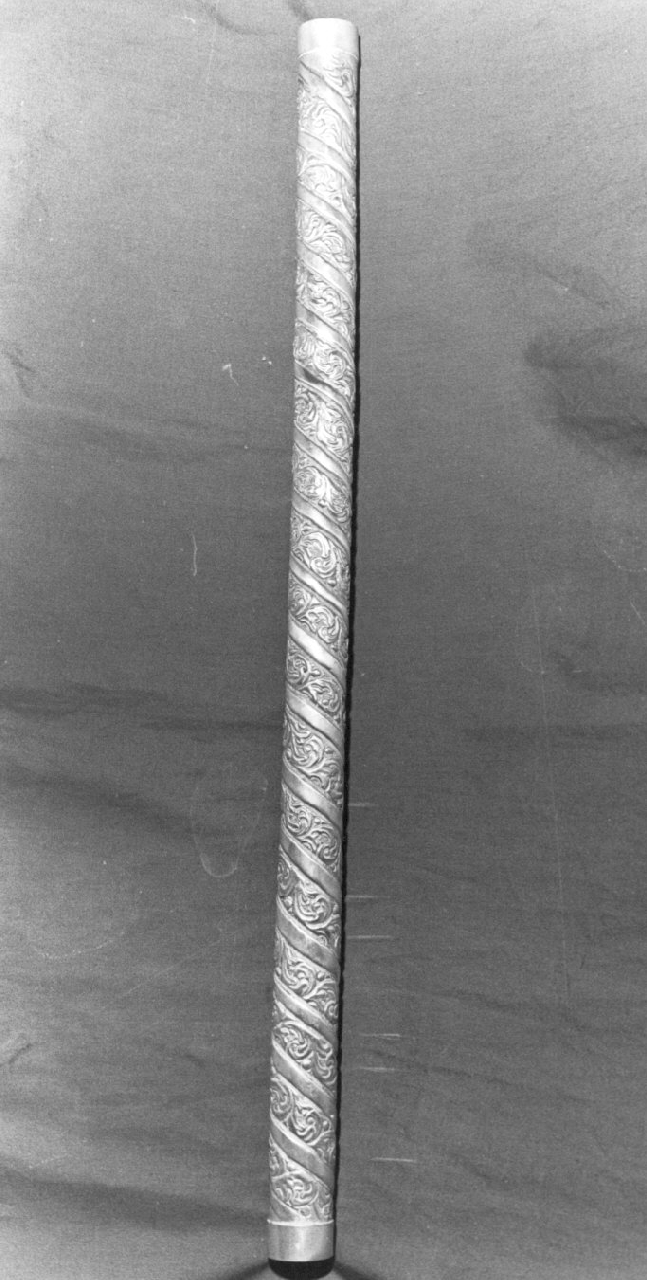 attributo iconografico di immagine sacra, opera isolata - bottega calabrese (prima metà sec. XX)