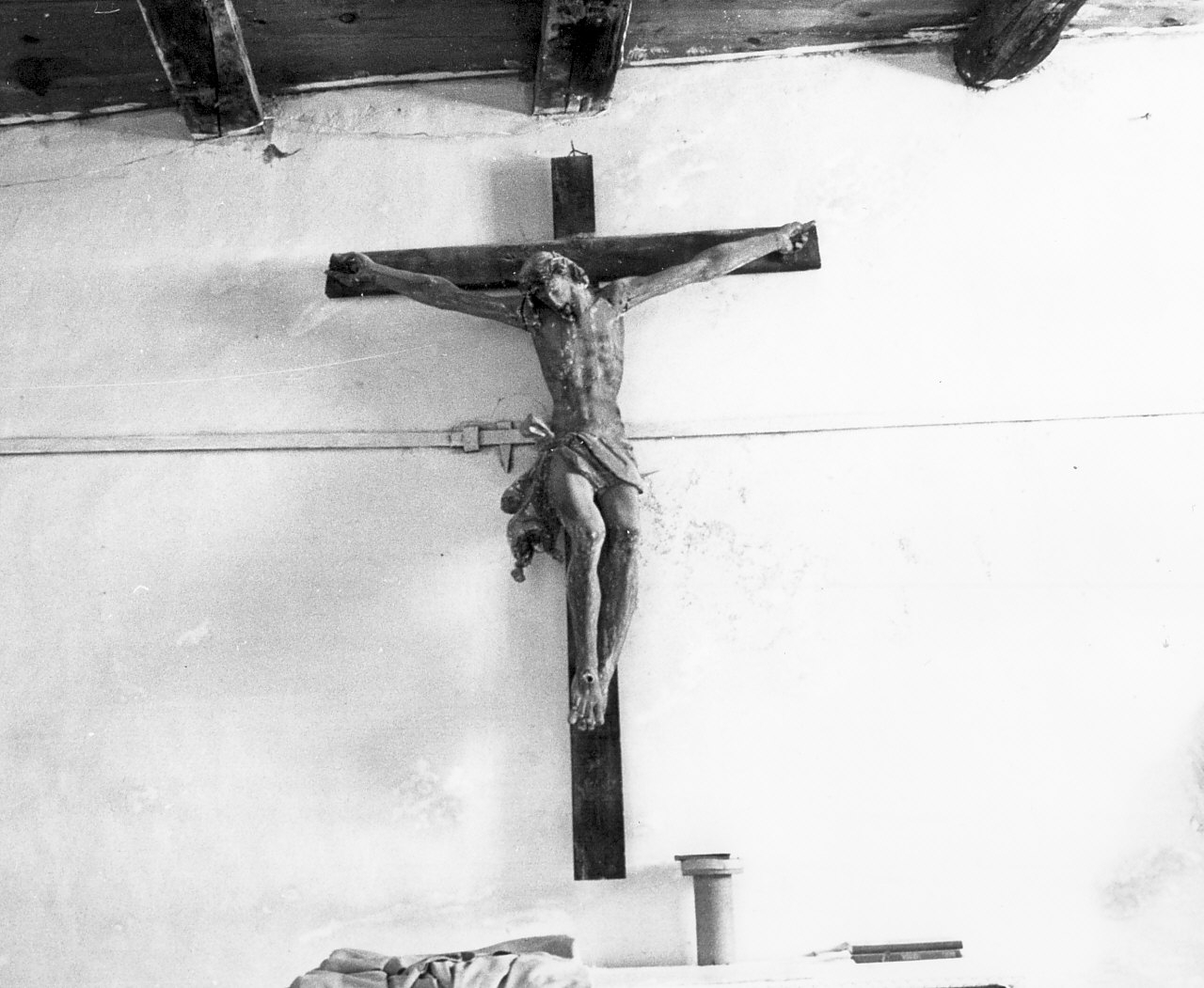 crocifisso - bottega calabrese (fine/inizio secc. XVII/ XVIII)