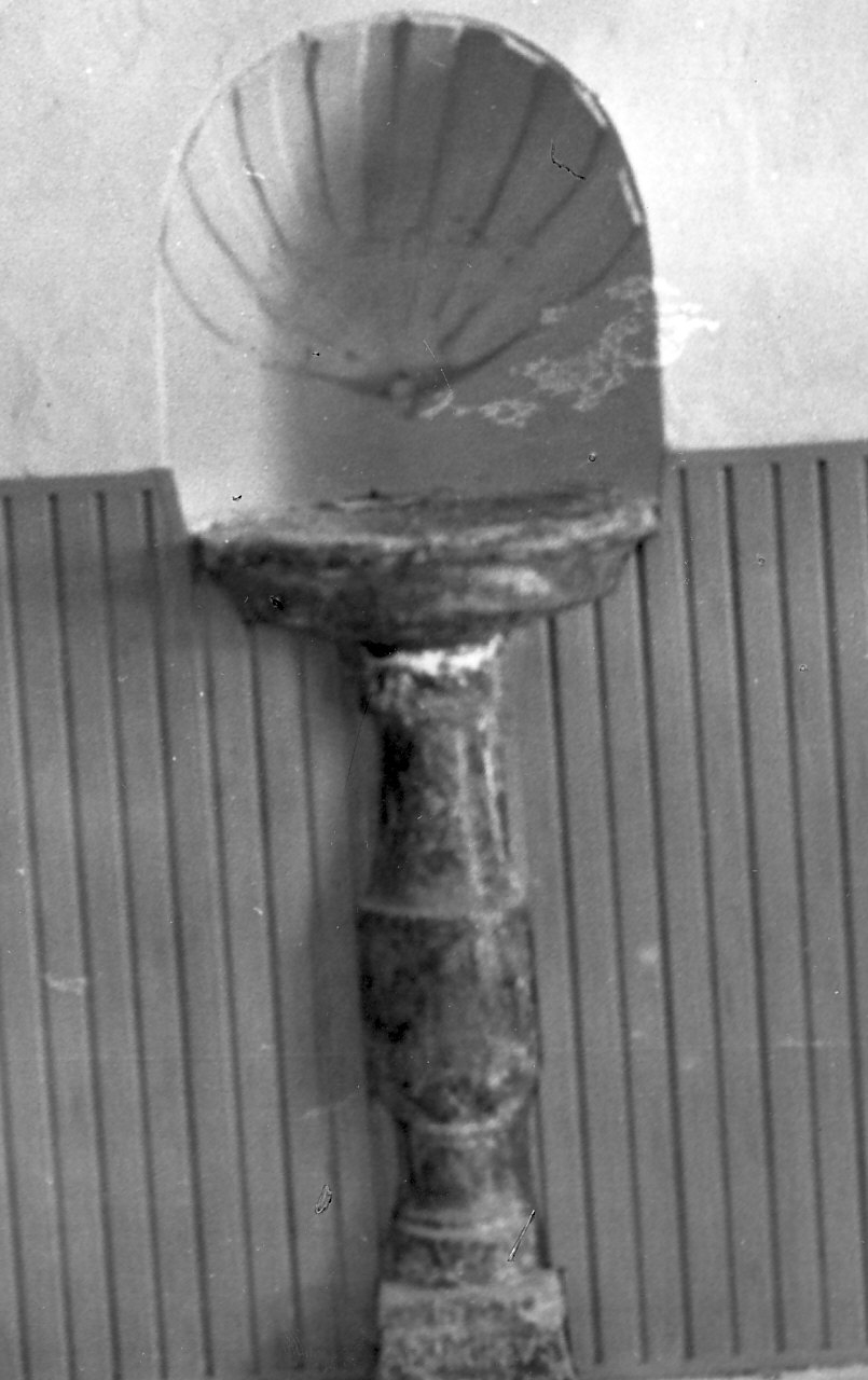 acquasantiera - bottega calabrese (sec. XVII)