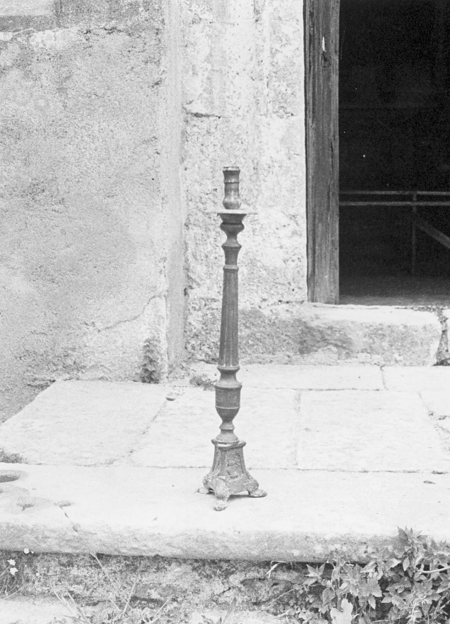 candeliere, serie - bottega Italia meridionale (sec. XIX)