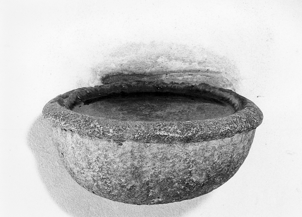 acquasantiera - bottega calabrese (sec. XIX)