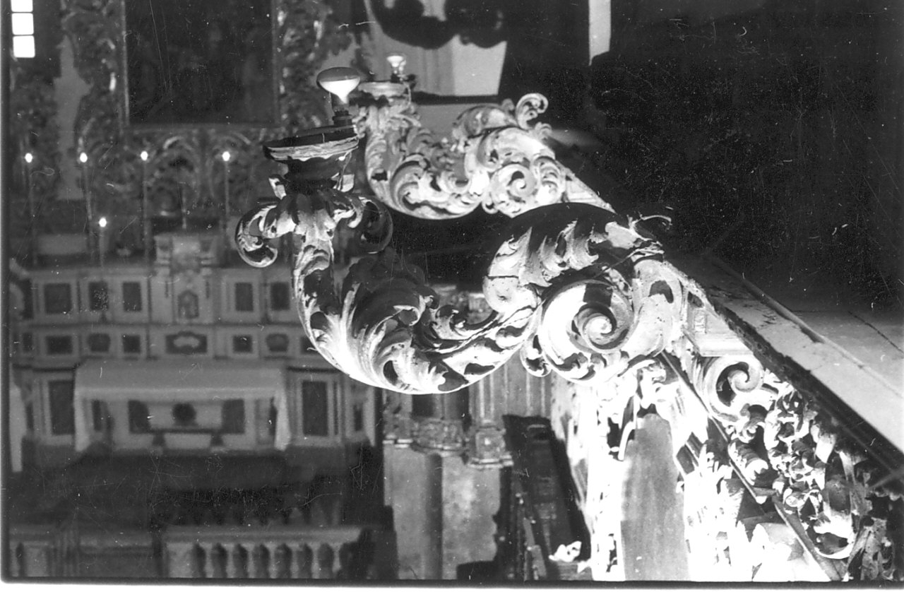 candeliere, serie - bottega calabrese (prima metà sec. XVIII)