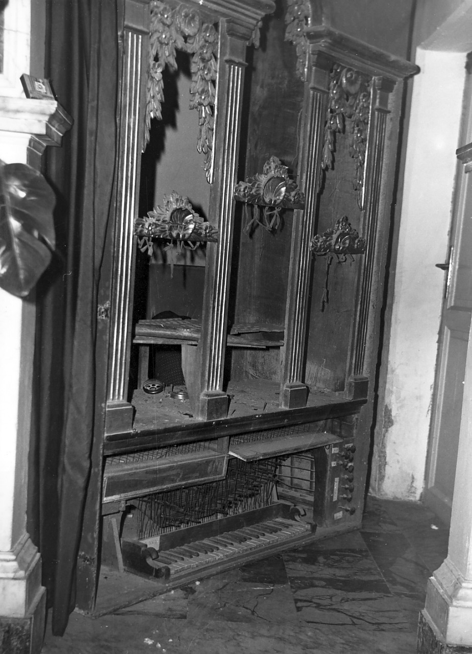 organo, opera isolata di De Rosa Raffaele (sec. XIX)