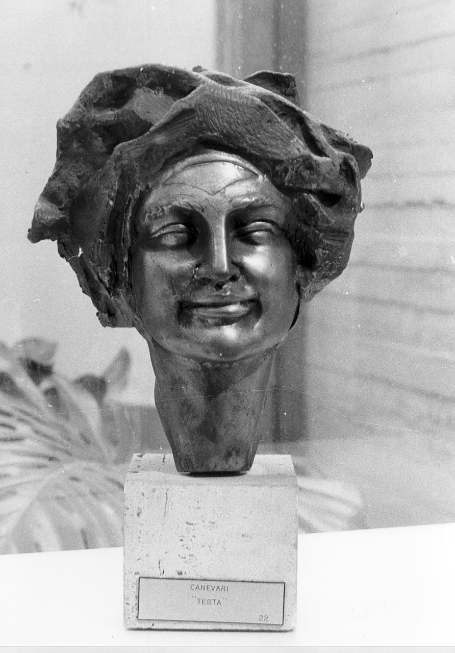 Testa, figura femminile (scultura, opera isolata) di Canevari Angelo (attribuito) (sec. XX)