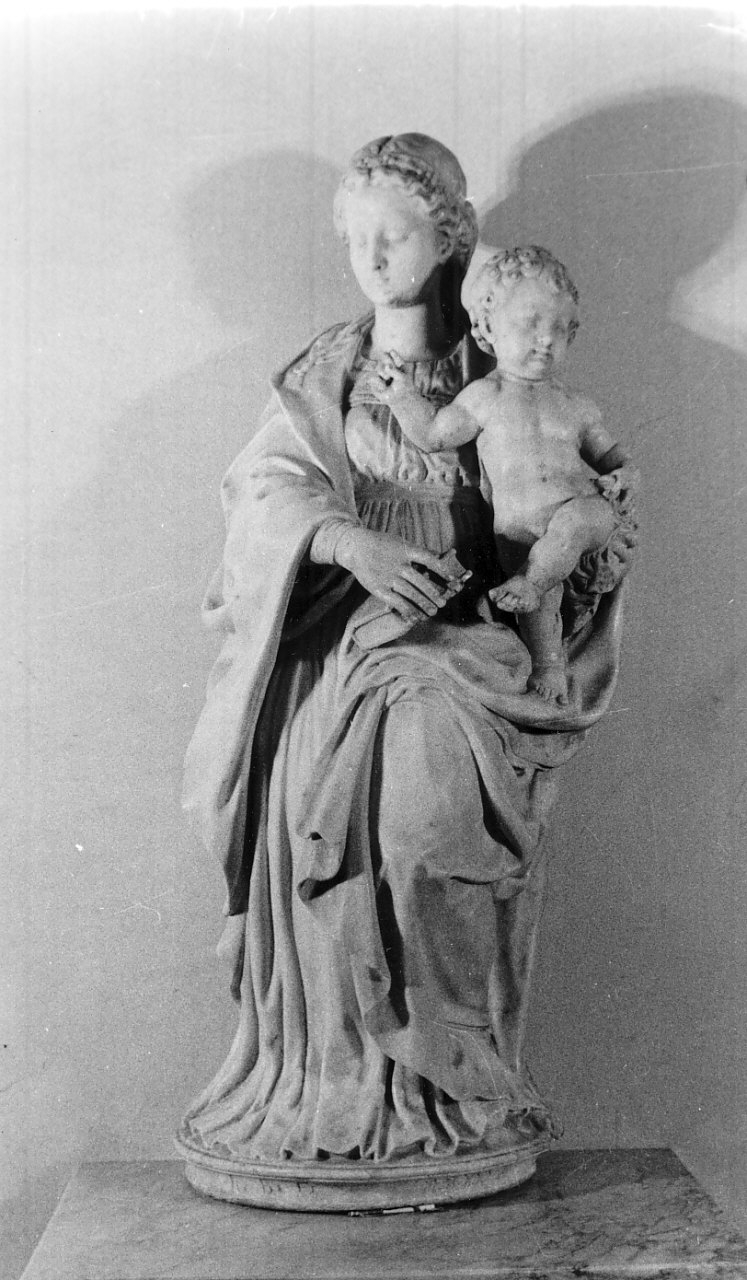 Madonna delle Grazie, Madonna con Bambino (statua, opera isolata) di Bonanno Rinaldo (sec. XVI)
