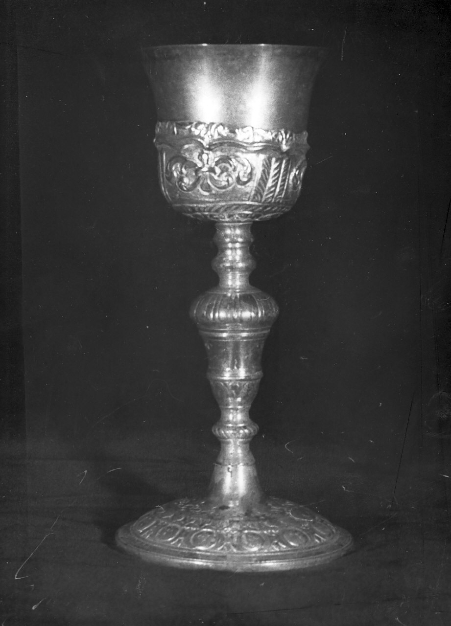 calice - bottega Italia meridionale (sec. XIX)