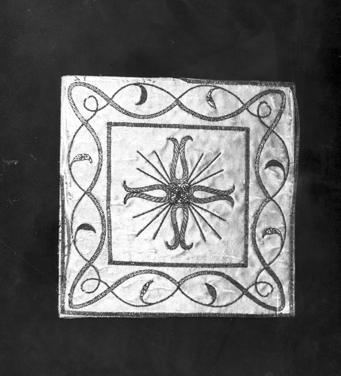 velo di calice - manifattura Italia meridionale (prima metà sec. XX)