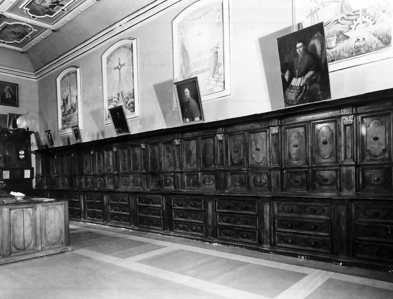 armadio da sacrestia, serie - bottega calabrese (sec. XVIII)