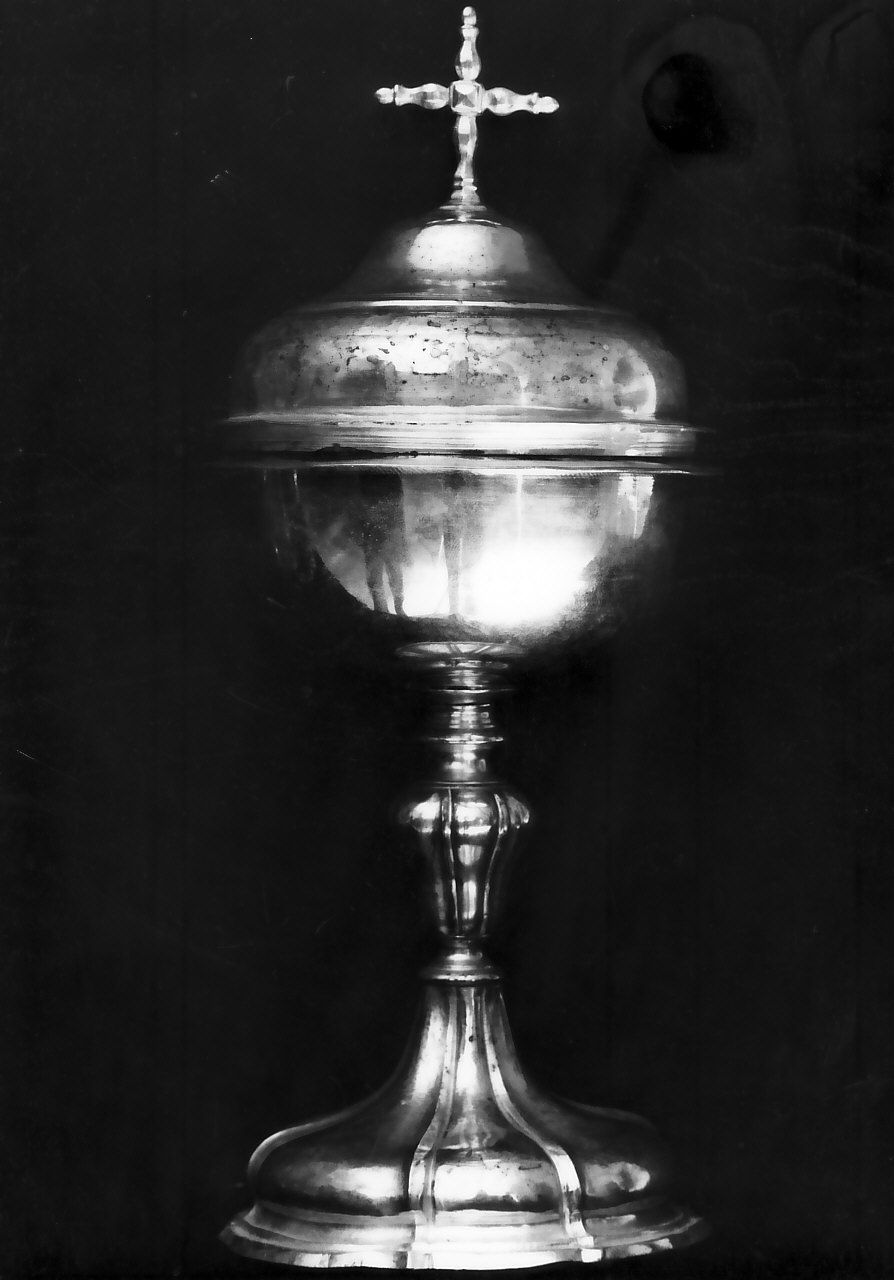 pisside, opera isolata - bottega napoletana (sec. XVIII)