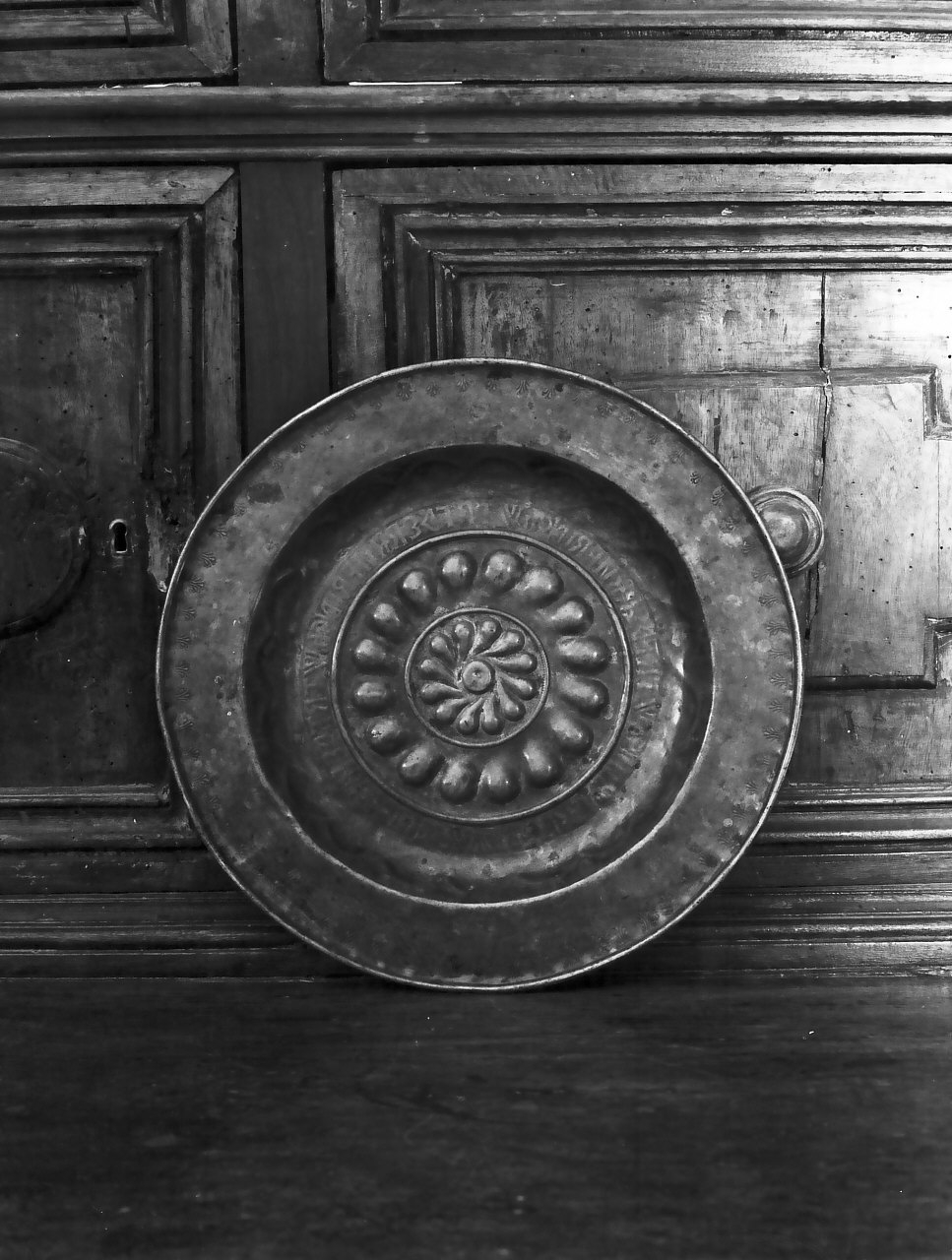 piatto per elemosine, opera isolata - bottega tedesca (fine sec. XV)