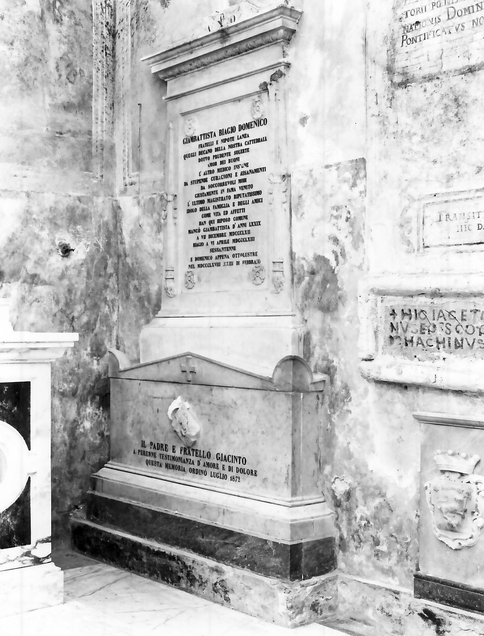 tomba, opera isolata - bottega calabrese (sec. XIX)