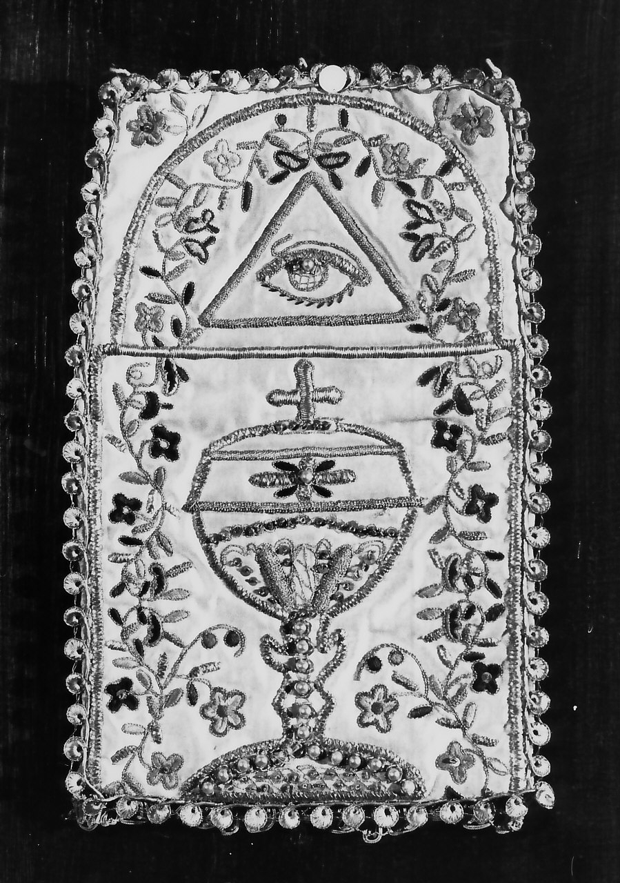 conopeo di tabernacolo - manifattura calabrese (fine/inizio secc. XVIII/ XIX)