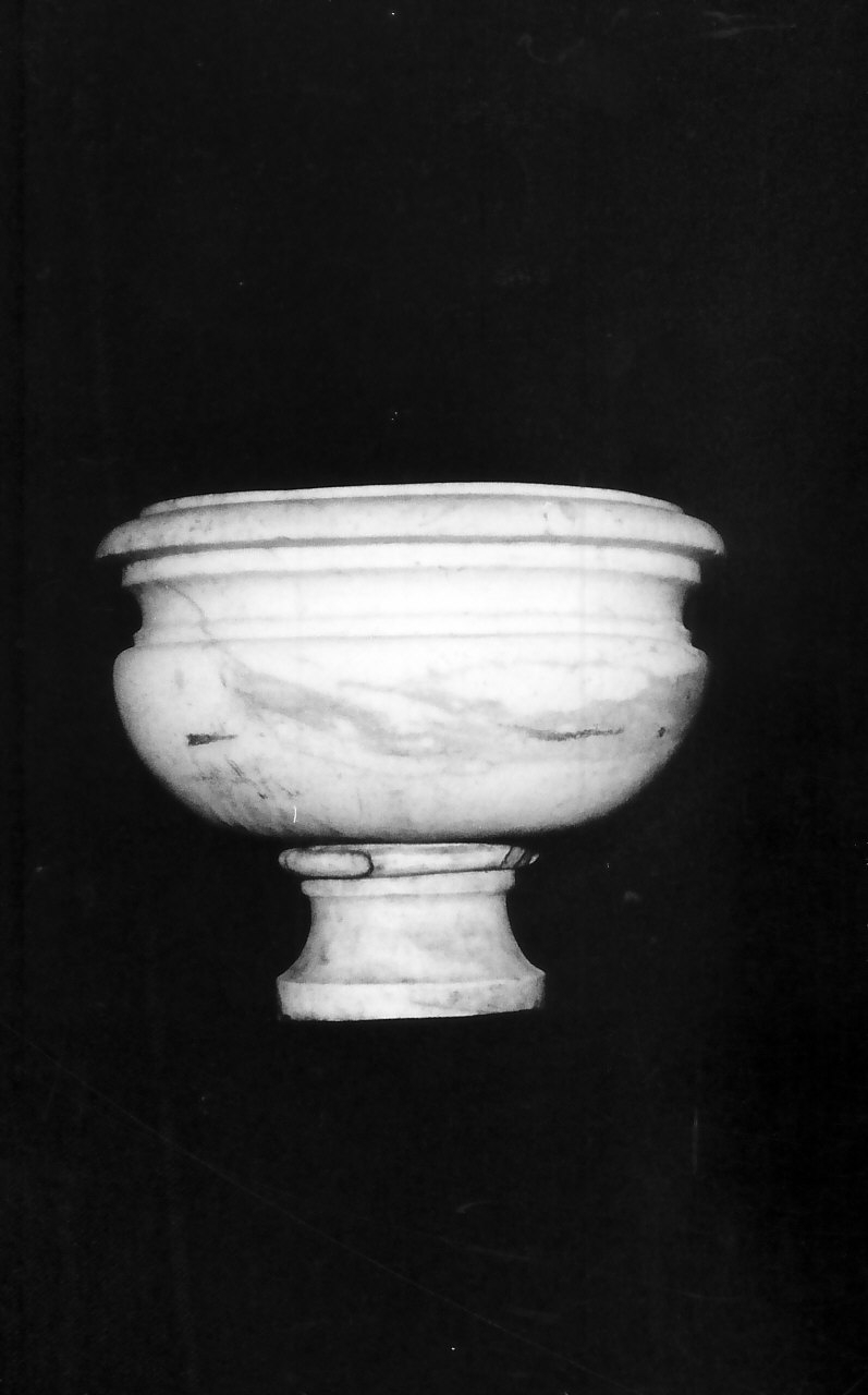 conca del fonte battesimale - ambito Italia meridionale (sec. XIX)