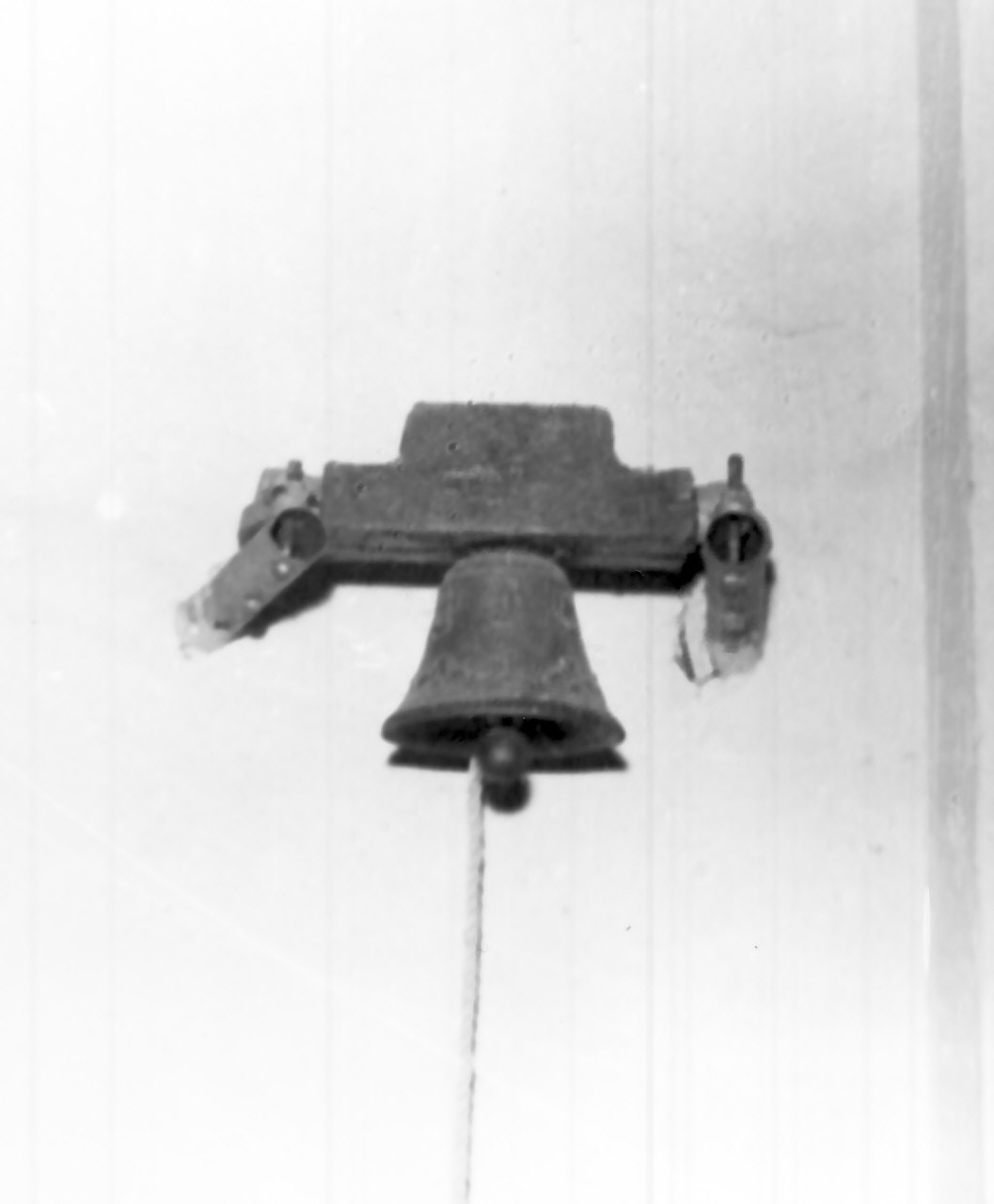 campanella, opera isolata - bottega Italia meridionale (fine/inizio secc. XIX/ XX)