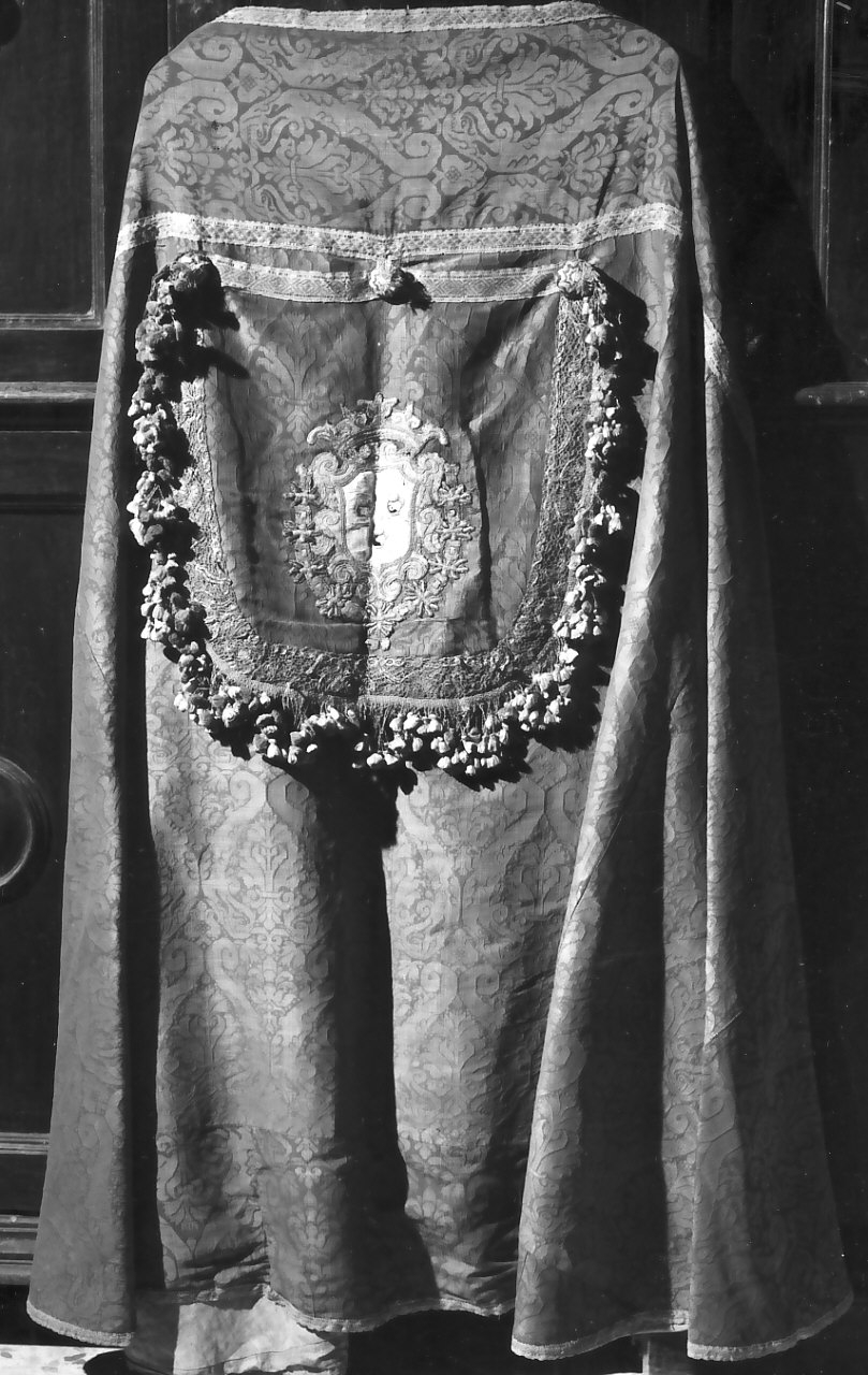 piviale - manifattura napoletana (sec. XVIII)