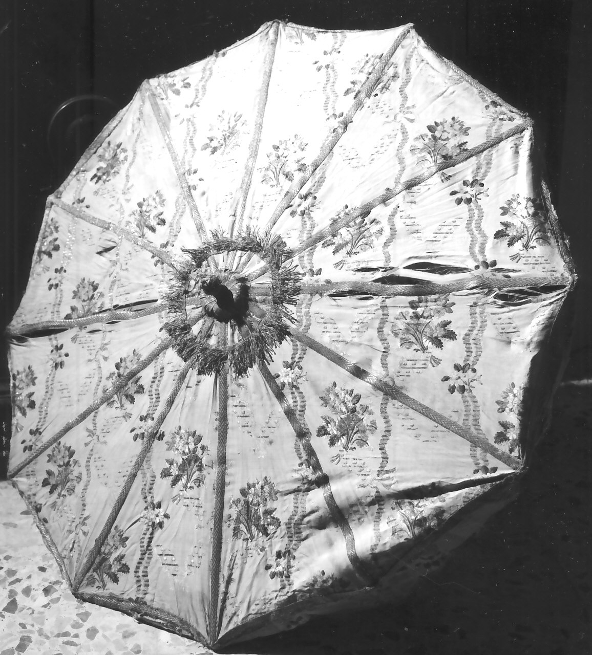 ombrellino processionale - manifattura napoletana (sec. XVIII)