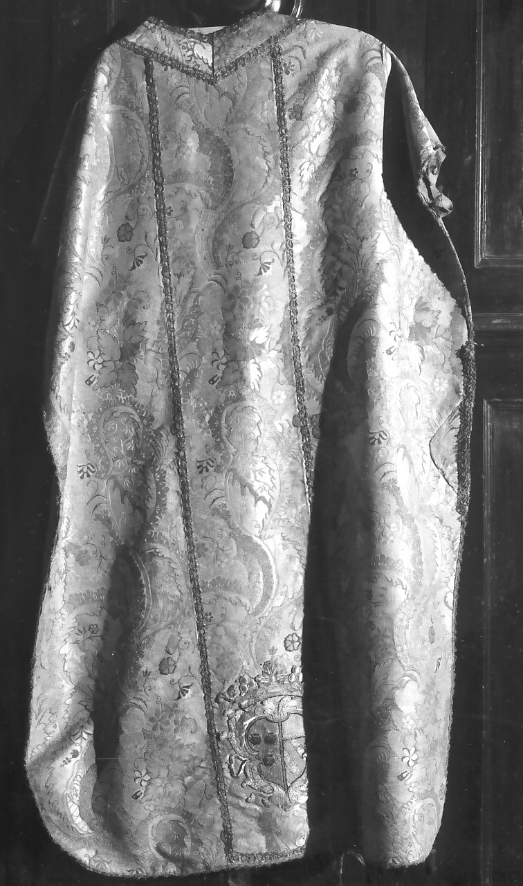 paramento liturgico - manifattura napoletana (fine/inizio secc. XVII/ XVIII)