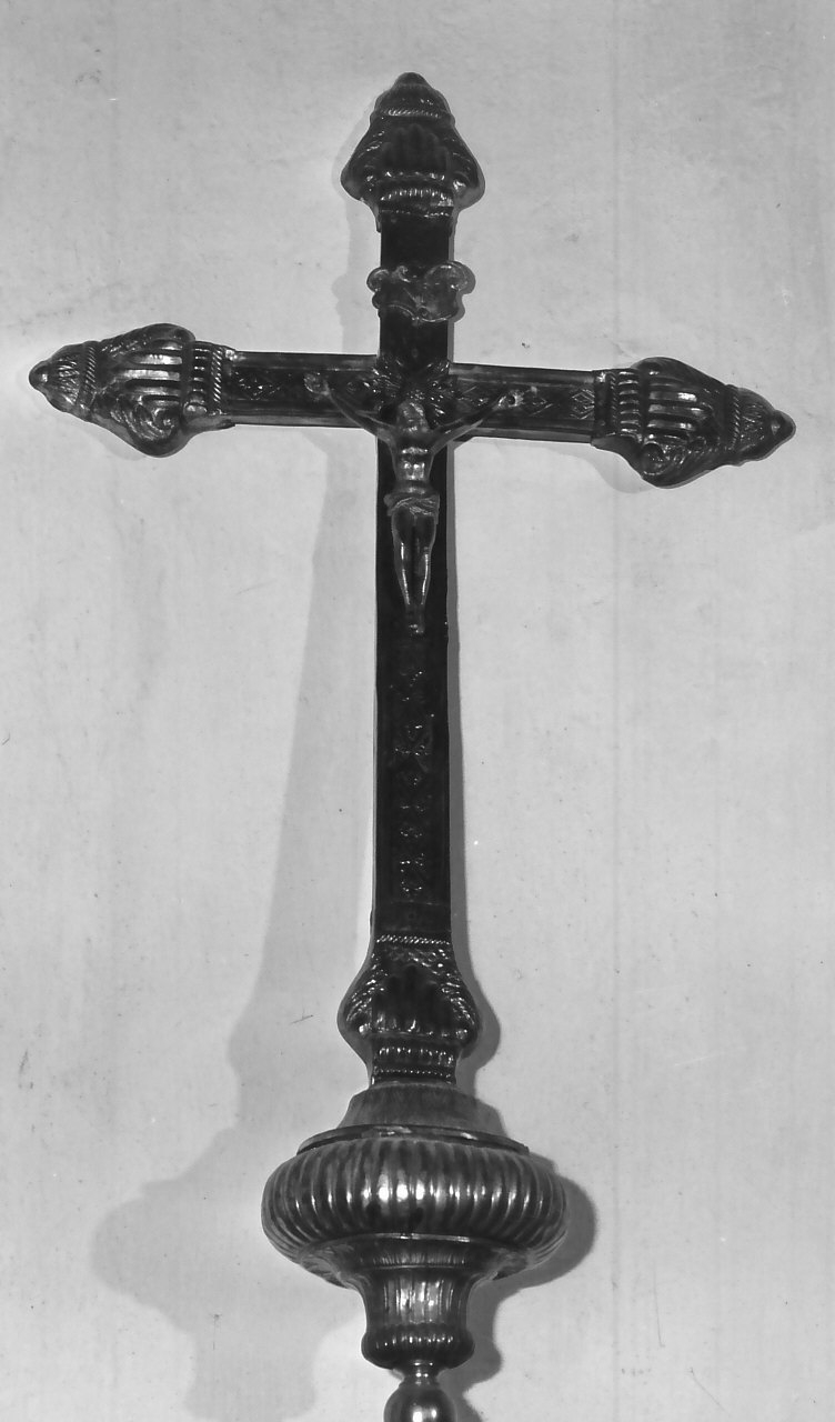 croce processionale, opera isolata - bottega Italia meridionale (primo quarto sec. XIX)