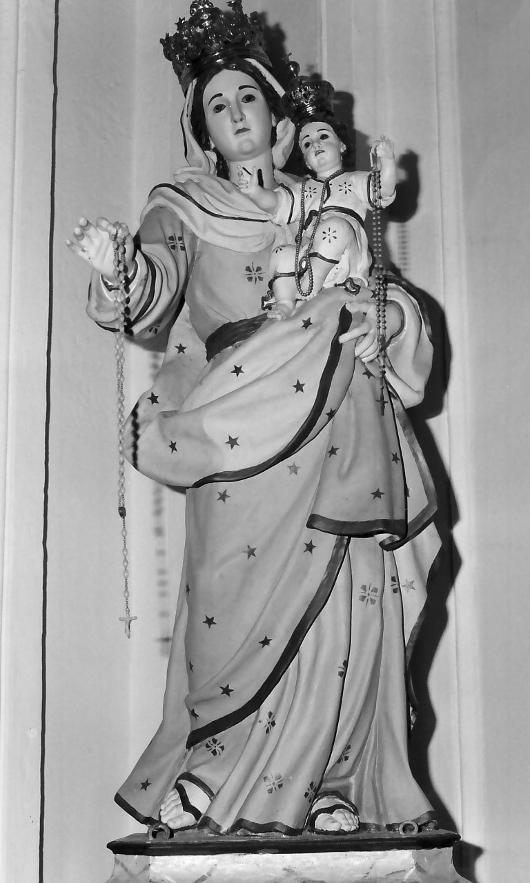 Madonna del Rosario (statua, opera isolata) - bottega Italia meridionale (seconda metà sec. XVIII)
