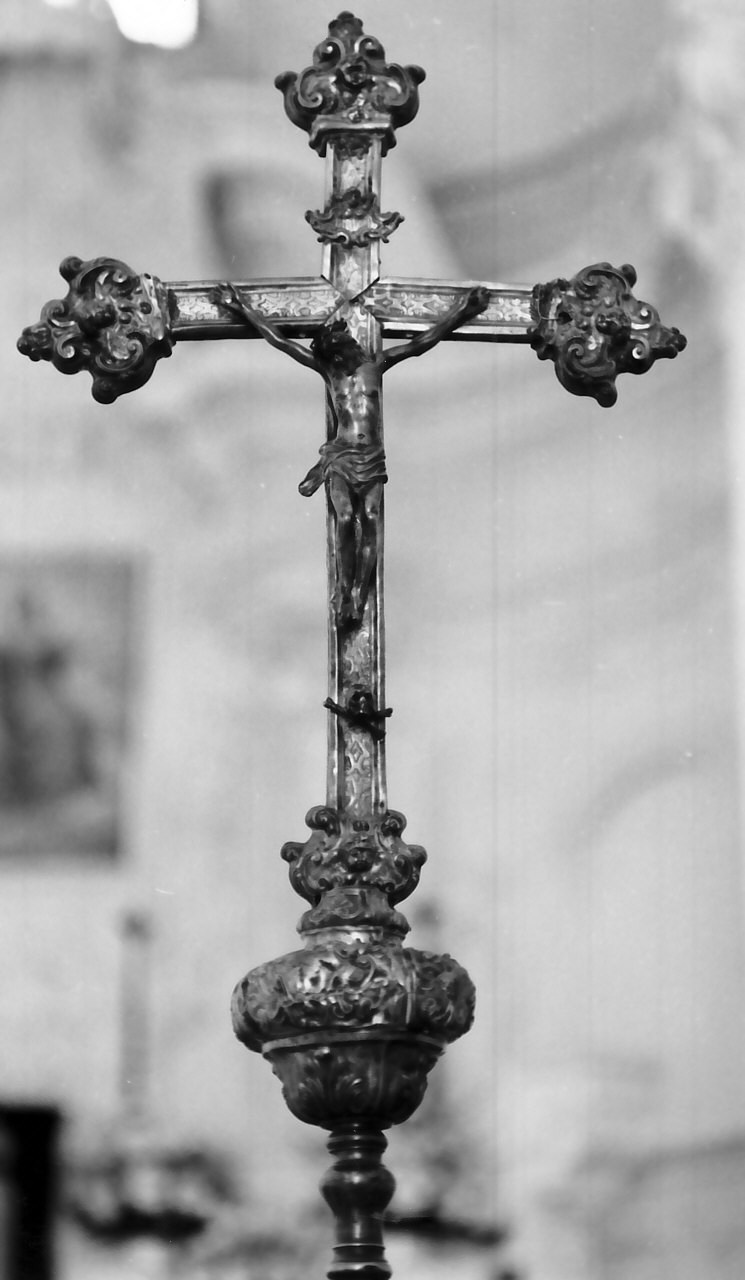 croce processionale, opera isolata - bottega Italia meridionale (sec. XVIII)