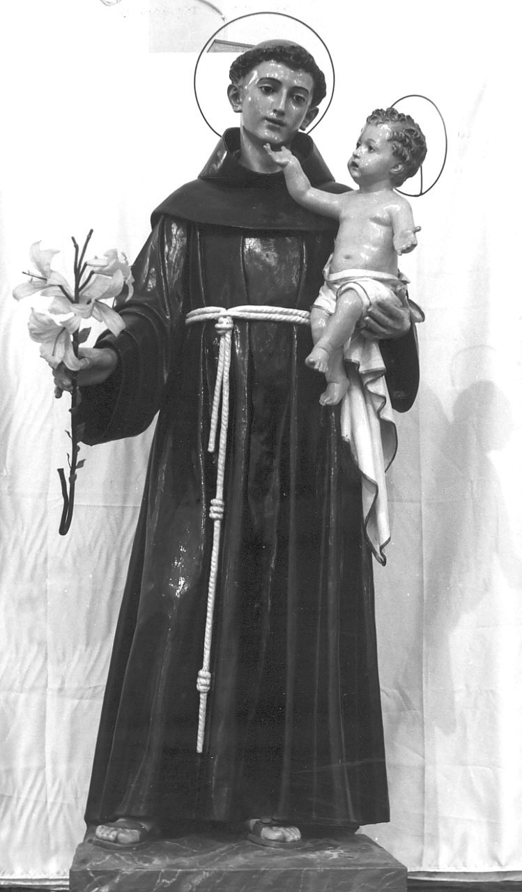 Sant'Antonio da Padova con il bambino (gruppo scultoreo) - bottega leccese (prima metà sec. XX)